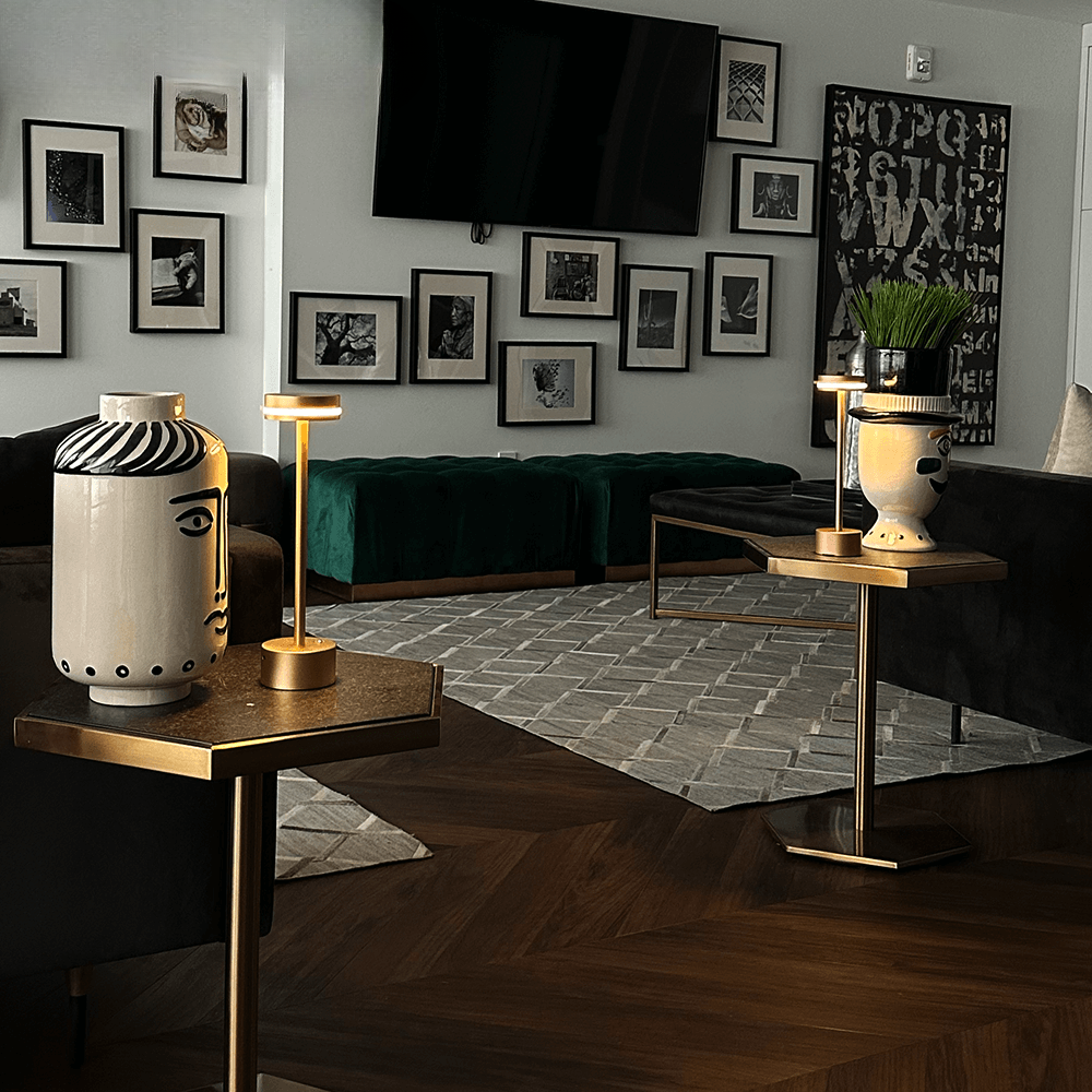 LuxeGlow | Sophisticated Cordless Touch Control Table Lamp 1