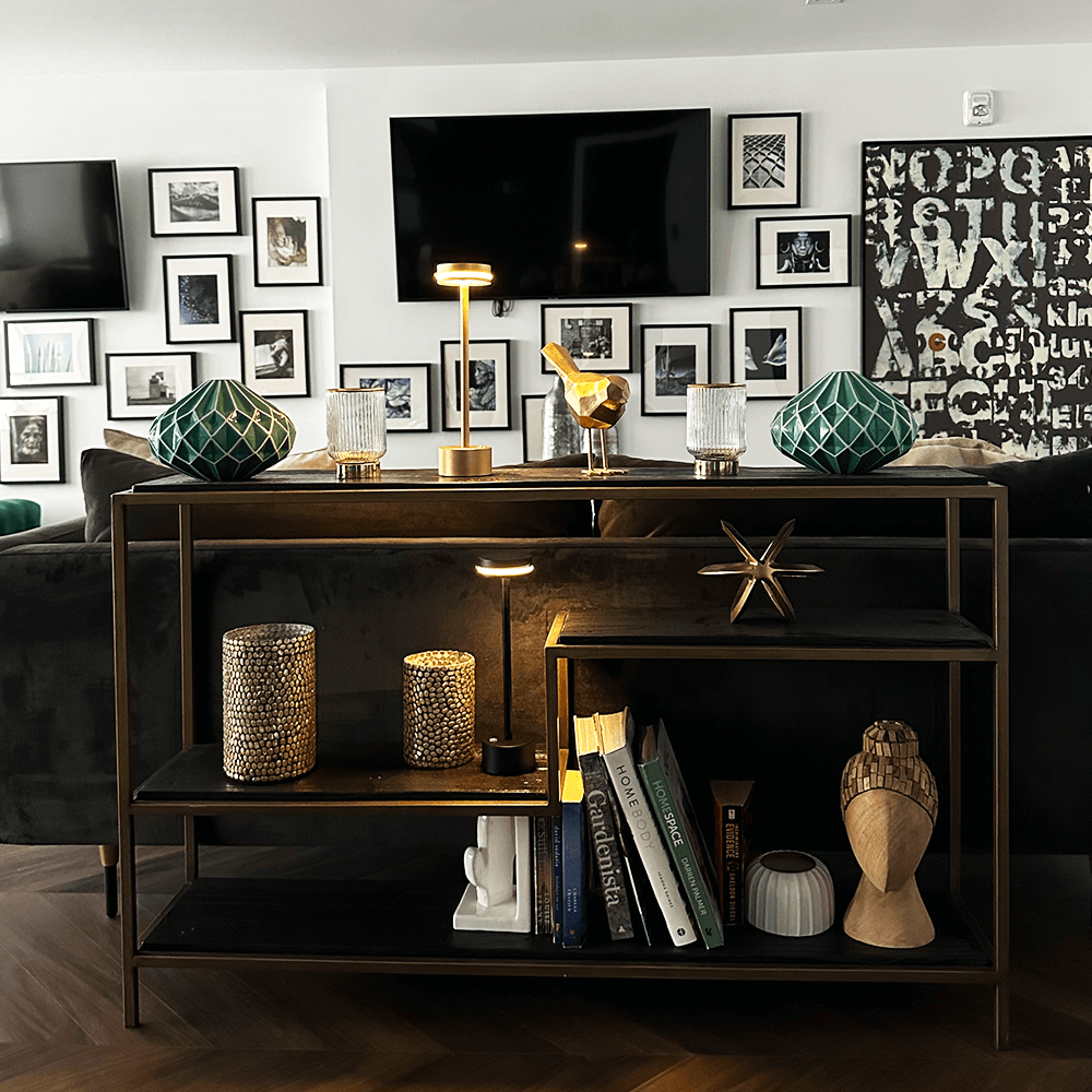 LuxeGlow | Sophisticated Cordless Touch Control Table Lamp 3