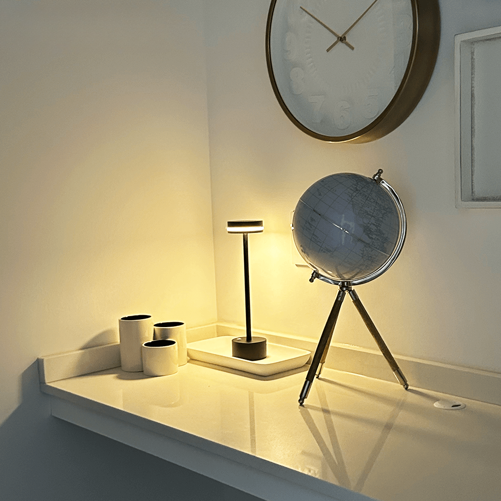 LuxeGlow | Sophisticated Cordless Touch Control Table Lamp 8